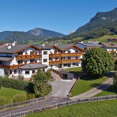 Hotel Viktoria Castelrotto Kültér fotó