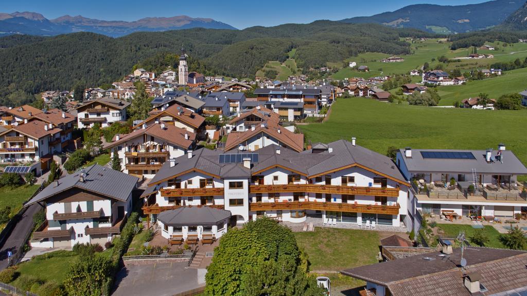 Hotel Viktoria Castelrotto Kültér fotó